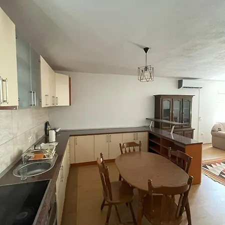 Milla * موستار