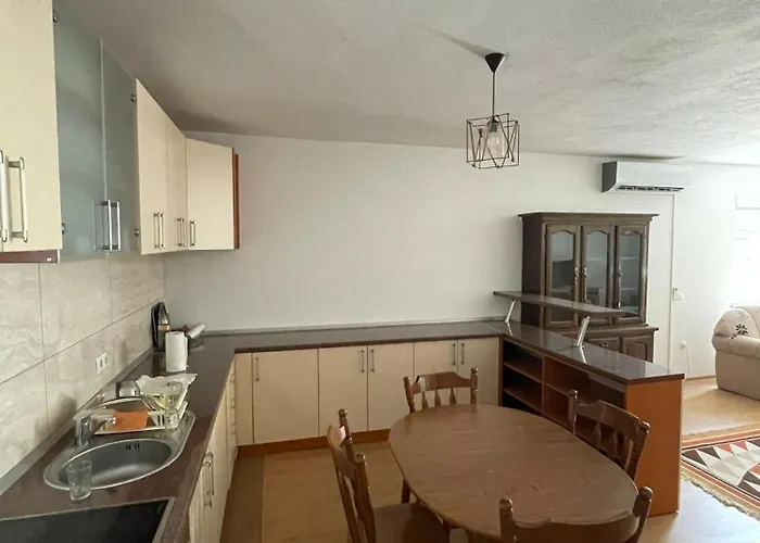 Milla * موستار